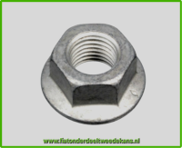 Kraagmoer 8MM voor achterbank Fiat 500-126